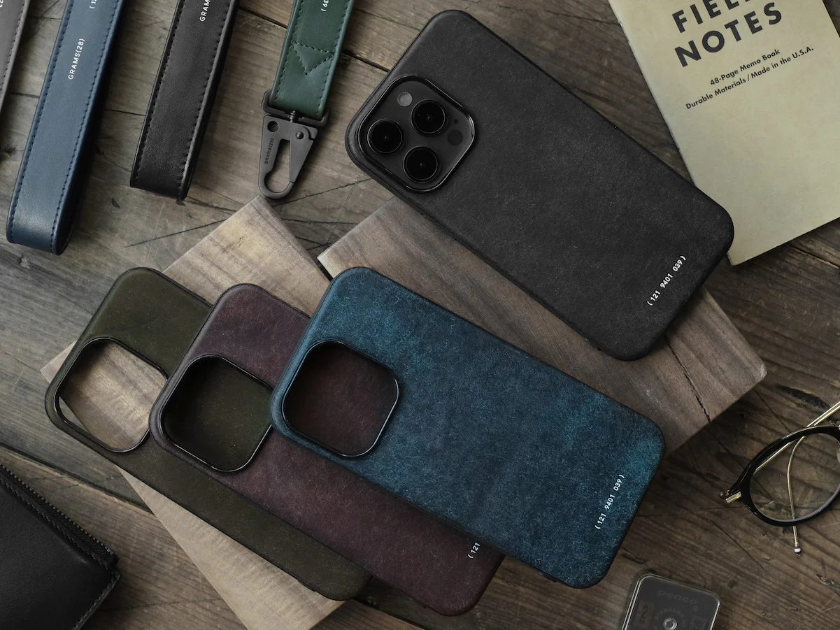 121 MagSafe Snowflake Leather Case | iPhone 16 Pro - Image 7