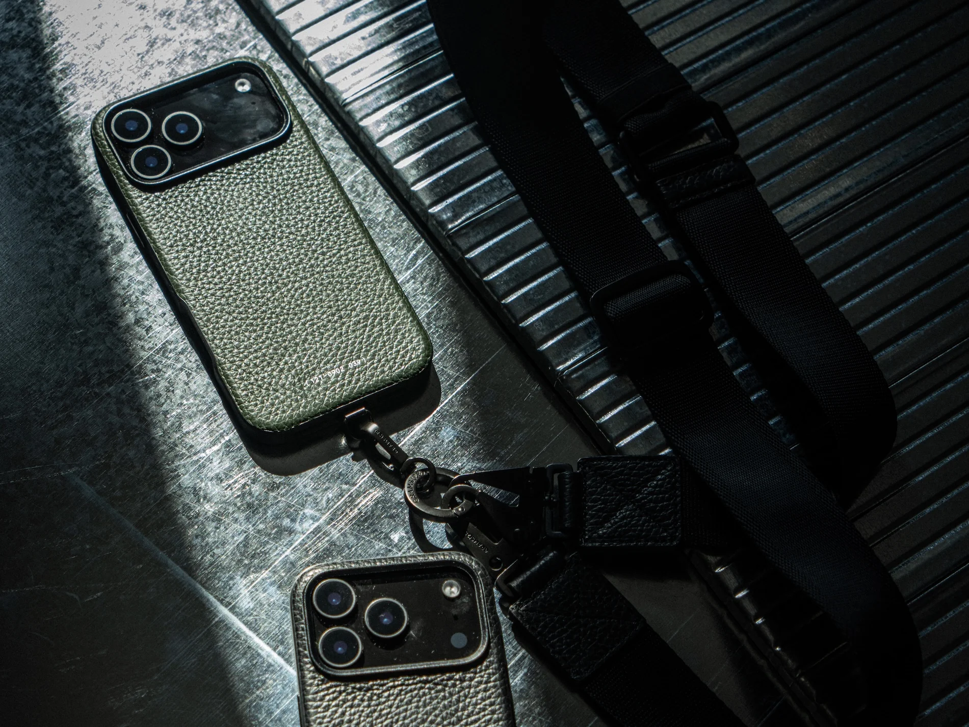 121 MagSafe Pebbled Leather Case | iPhone 17 Pro - Image 19