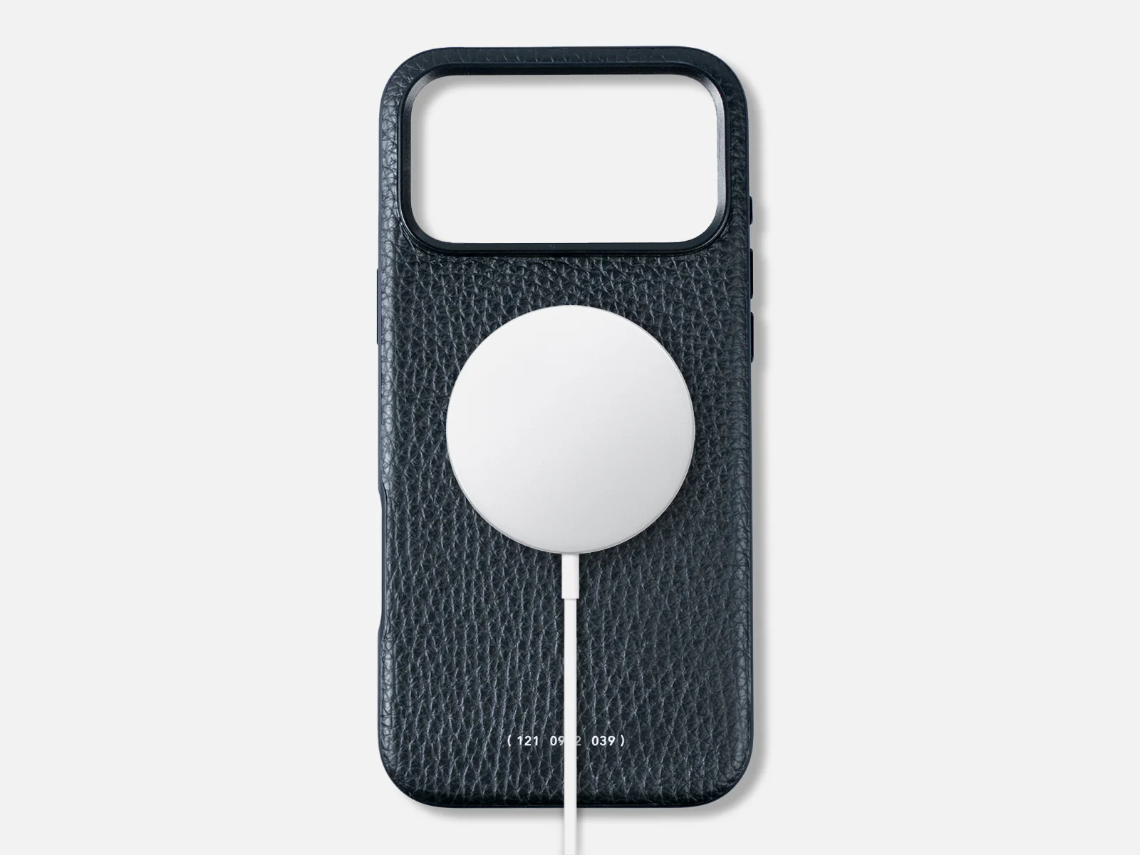 121 MagSafe Pebbled Leather Case | iPhone 17 Pro Max - Image 6