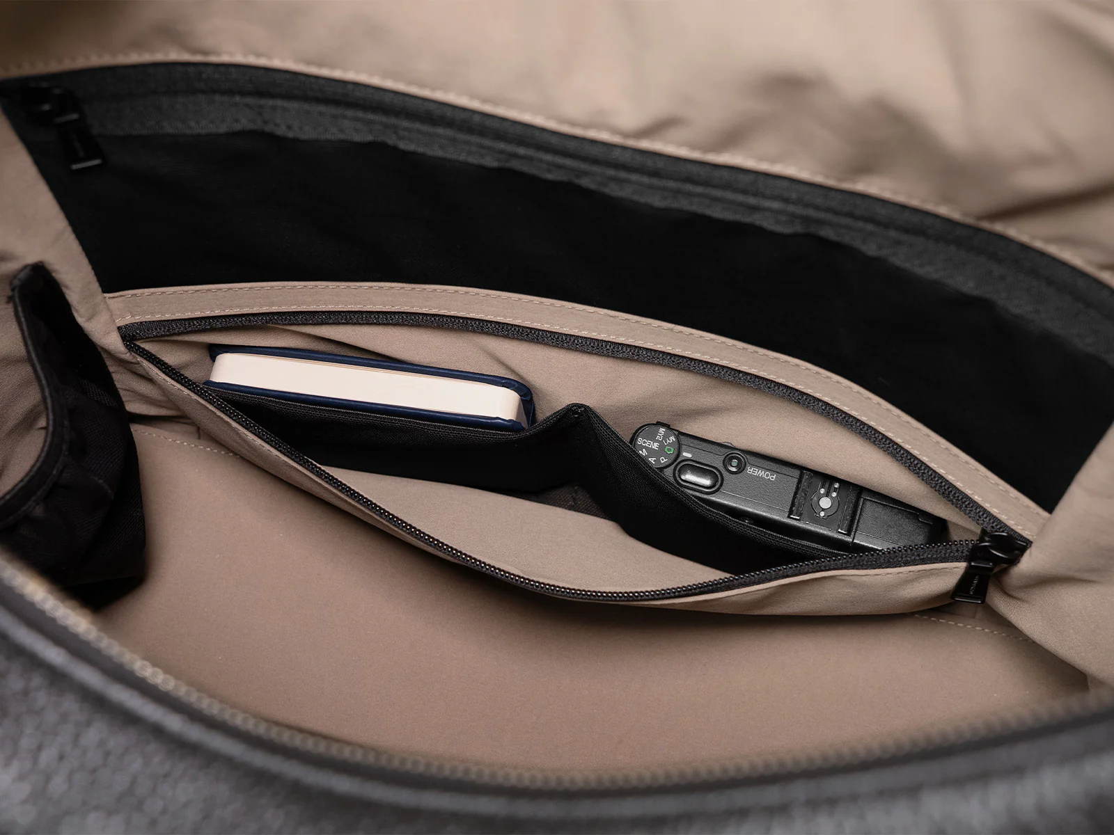 193 Hobo Bag - Image 9