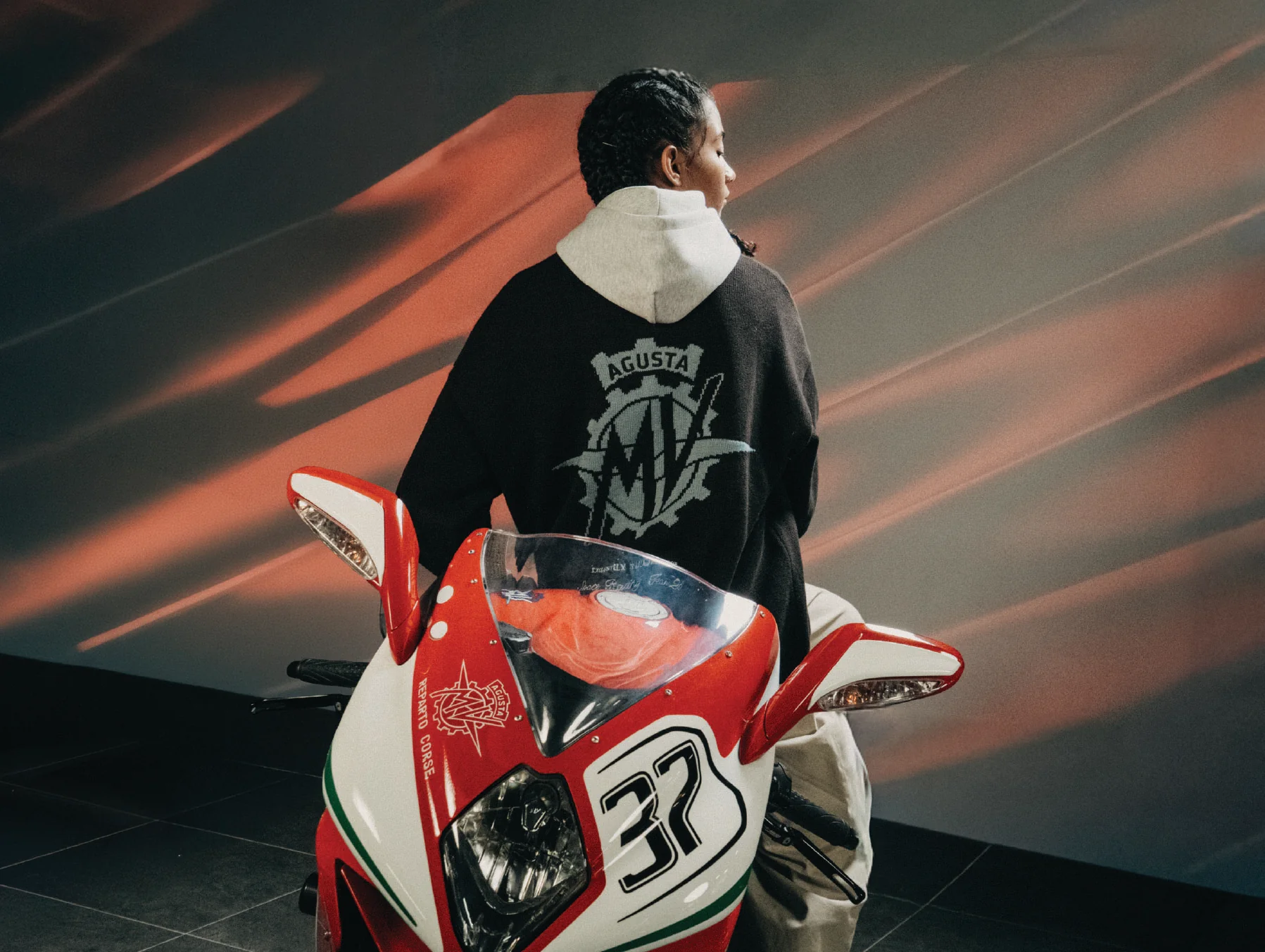 MV Agusta x GRAMS28 Short Sleeve Sweater - Image 11